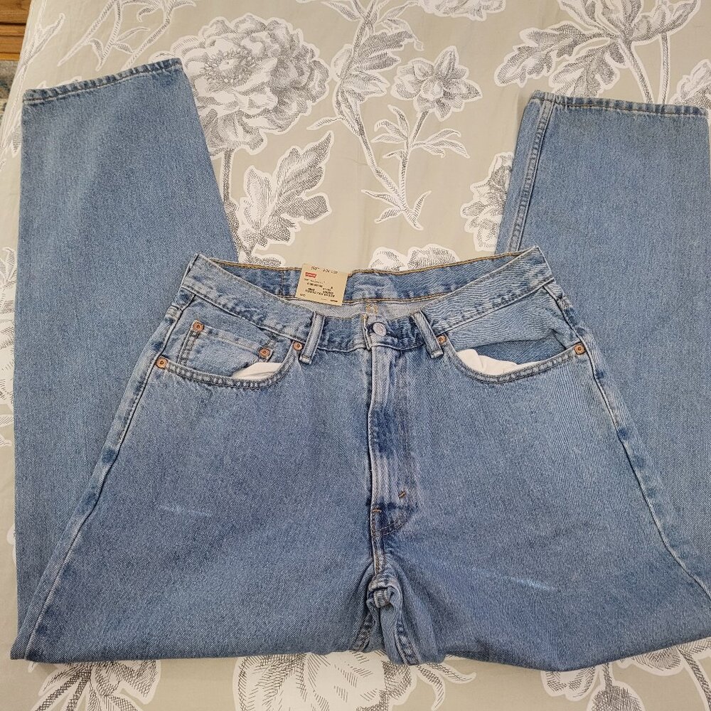 Levi's Men's 550 Light Washed 5 Pocket Jeans 34 x 32 NWT